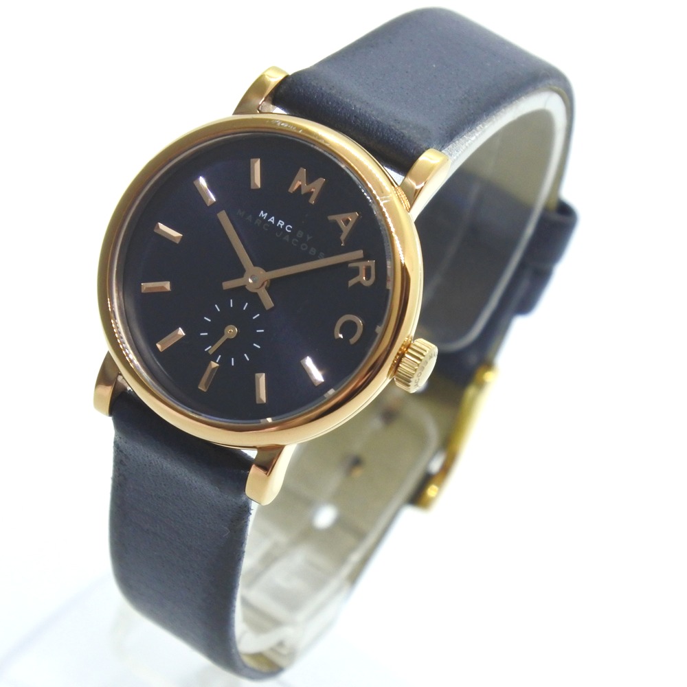 マークバイマークジェイコブス　腕時計　ラウンド　クオーツ　ネイビー × ゴールドリンクの腕時計