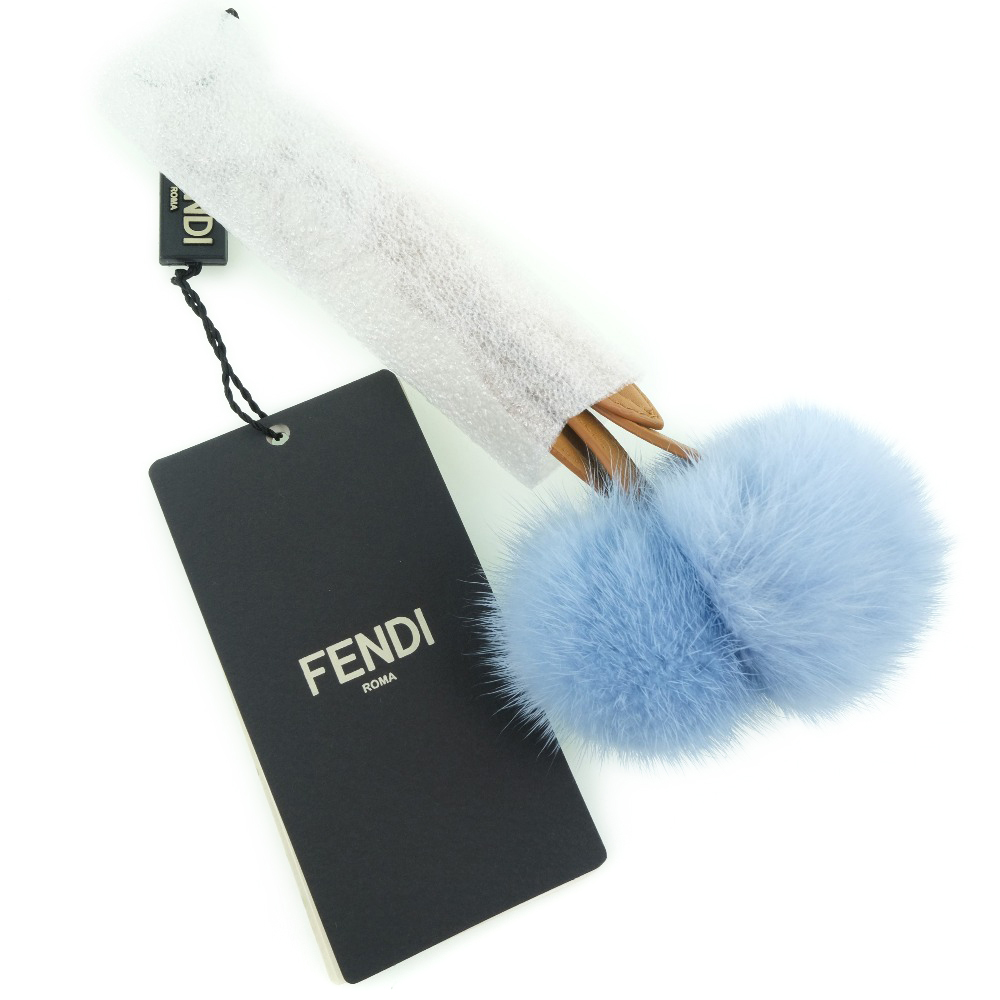 FENDI】フェンディ さくらんぼ 7AR642 6Y9 F11DV レザー×レザー×ファー 水色/茶 レディース チャーム【未使用】｜FENDI ｜店舗買取｜アクセサリー＞チャーム｜USEDのアパレル通販サイト - SMASELL（スマセル）