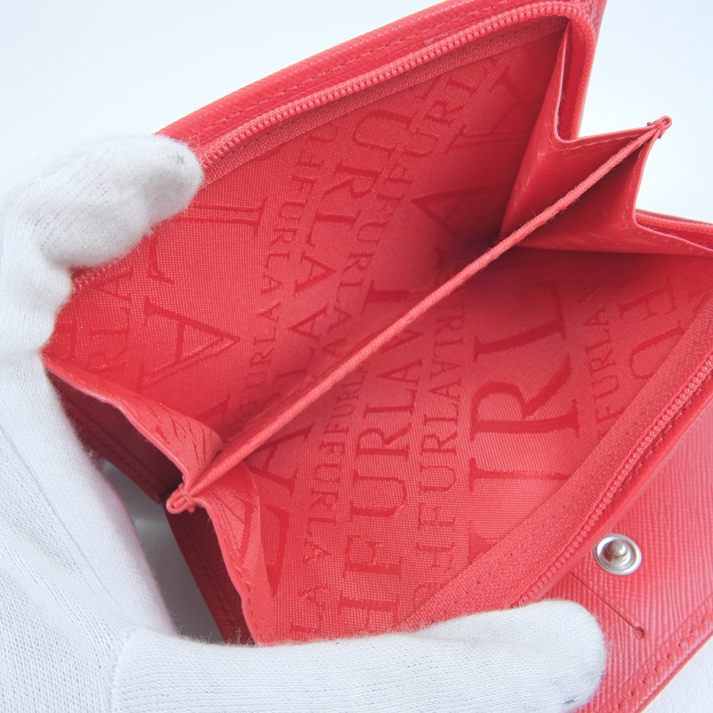 当店人気FURLA(フルラ)　二つ折り財布　赤 財布