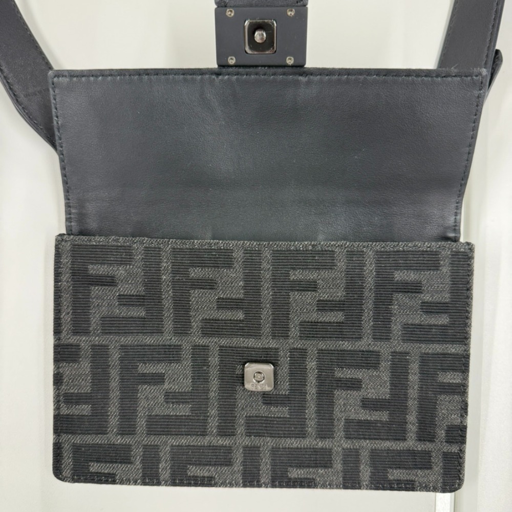 FENDI Marsupio Baguette Shoulder Bag 7M0295 3WAY clutch black