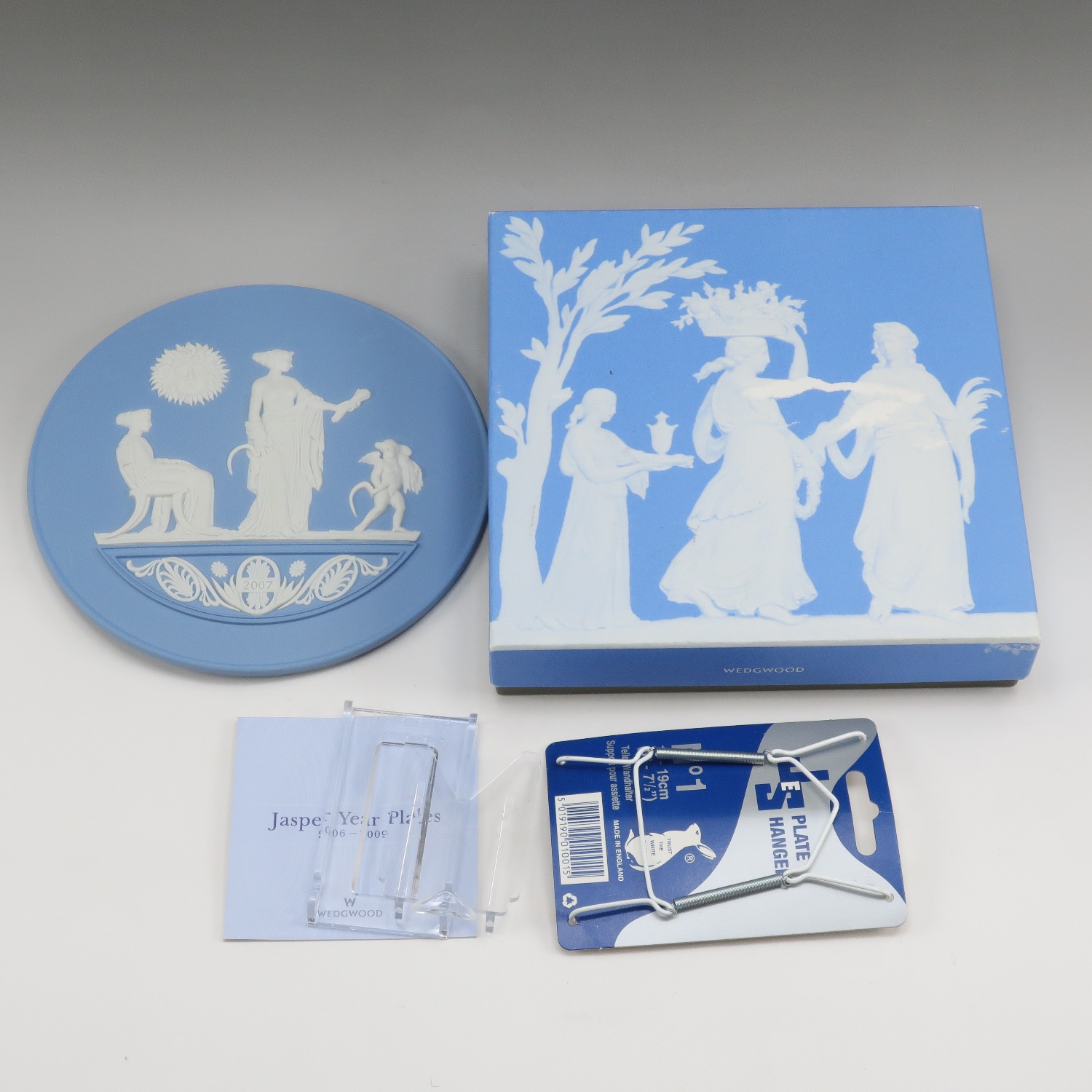 Wedgwood】ウェッジウッド 2007年 イヤープレート ジャスパー 18.5cm _