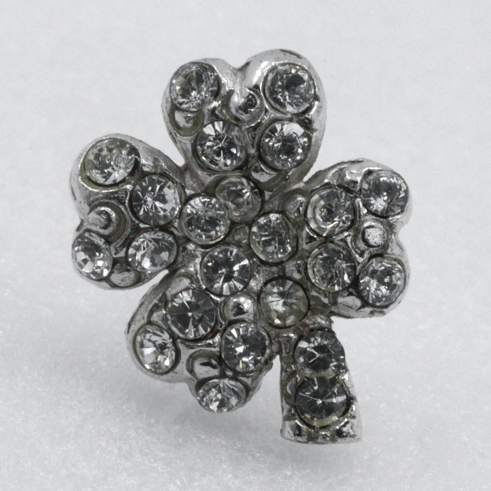 CHANEL Clover Piercing Silver Rhinestone/metallic Clover 3.6g