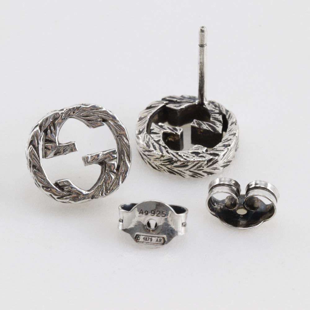 GUCCI Interlocking G Piercing Silver metallic 2.9g unisex | eBay