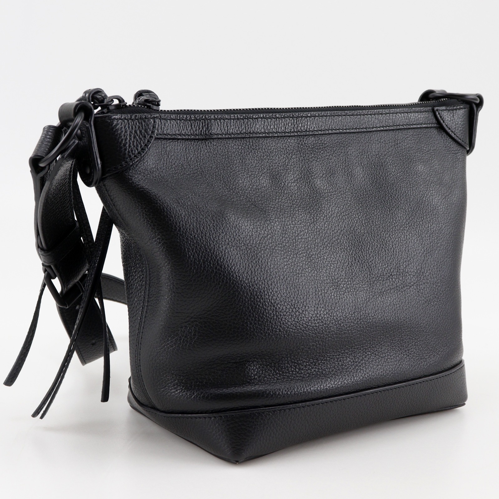 BALENCIAGA NEO CLASSIC HOBO ショルダーバッグ シティ BALENCIAGA Neo Classic Hobo Shoulder Bag 689946 black Calfskin