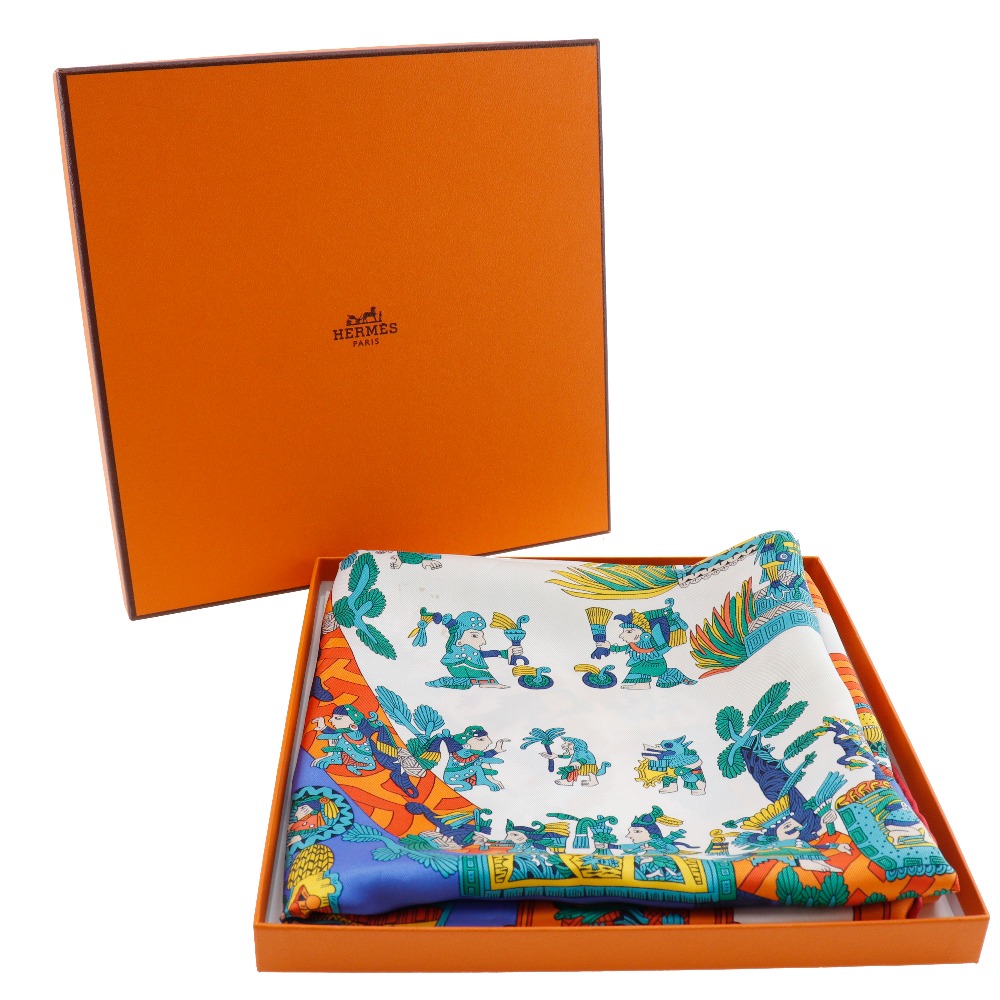 HERMES】エルメス カレ90 ASTRES et SOLEILS 天体と太陽 シルク 青 レディース スカーフ【中古】｜HERMES ｜店舗買取｜財布/小物＞バンダナ/スカーフ｜USEDのアパレル通販サイト - SMASELL（スマセル）