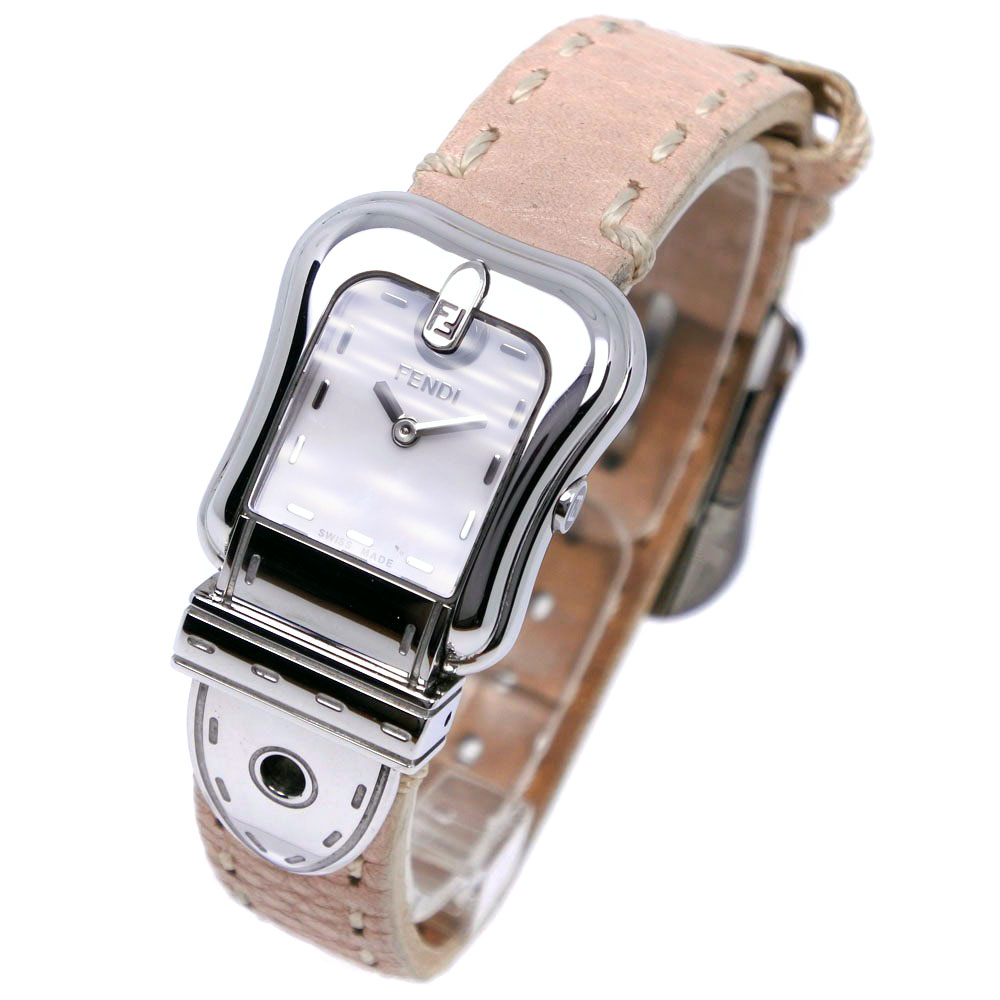 【美品】FENDI 2000L レディース腕時計 ゴールド レザー Dバックル梱包材を使用し丁寧に梱包します