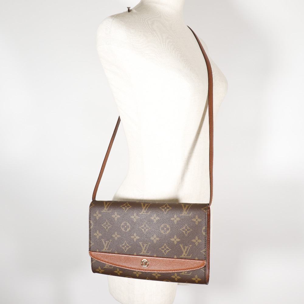 LOUIS VUITTON】ルイ・ヴィトン ボルドー 2WAYクラッチ ヴィンテージ M51797 モノグラムキャンバス 茶 A21912 レディース  ショルダーバッグ【中古】｜LOUIS VUITTON｜店舗買取｜バッグ＞ショルダーバッグ｜USEDのアパレル通販サイト - SMASELL（スマセル）