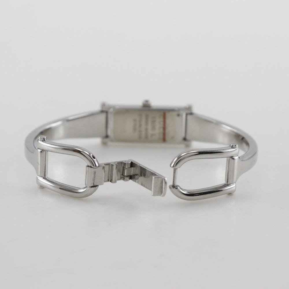 GUCCI Watches 1500L SilverDial Stainless Steel Quartz Analog