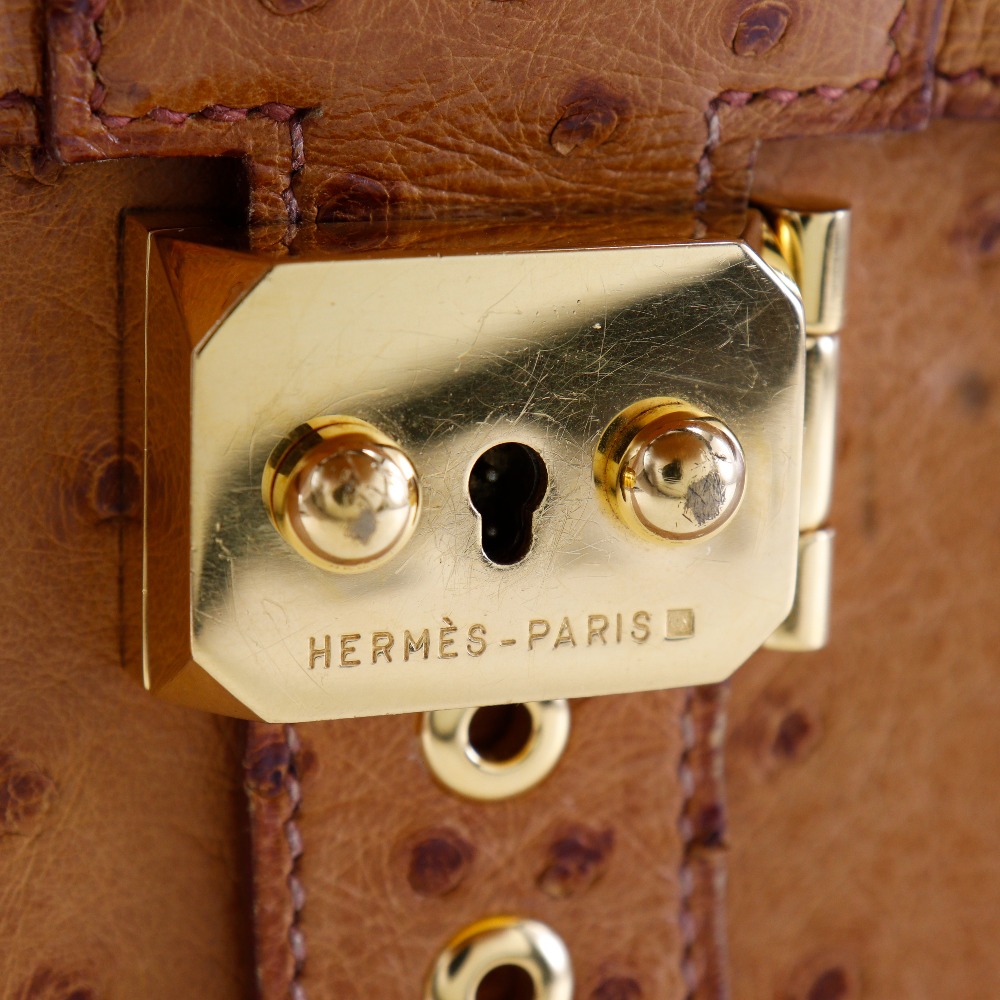 HERMES】エルメス サックアデペッシュ38 ブリーフケース オーストリッチ 茶 レディース ビジネスバッグ【中古】｜HERMES｜店舗買取｜バッグ＞ ビジネスバッグ｜USEDのアパレル通販サイト - SMASELL（スマセル）