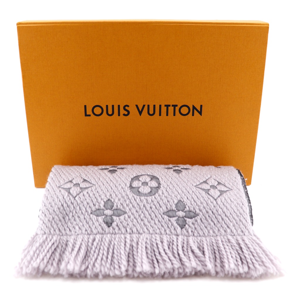 LOUIS VUITTON】ルイ・ヴィトン エシャルプ・ロゴマニア ウール×シルク グリペルル グレー GM0168 ユニセックス マフラー【中古】｜LOUIS  VUITTON｜店舗買取｜ファッション雑貨＞ストール/ショール｜USEDのアパレル通販サイト - SMASELL（スマセル）