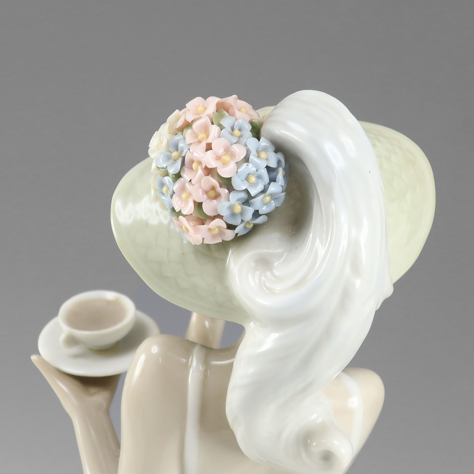 Lladro tea time Figurine object 5470 _ | eBay